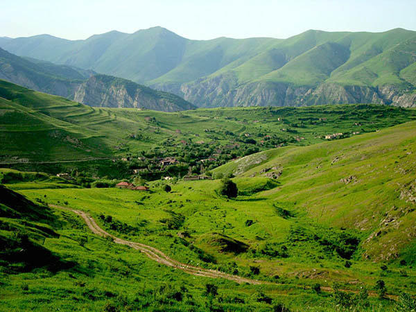 Laçının daha 85 sakini doğma yurda yola salınıb