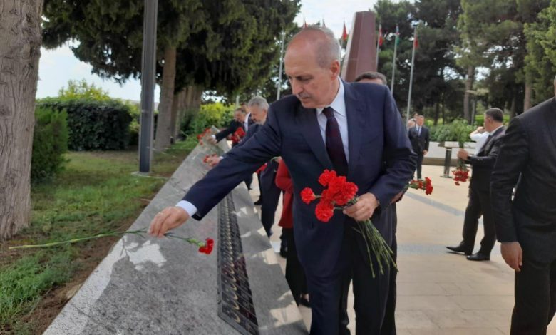 Numan Kurtulmuş Şəhidlər xiyabanını və Türk Şəhidliyi abidəsini ziyarət edib