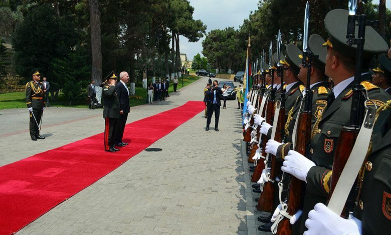 Zakir Həsənov israilli həmkarı ilə görüşdü