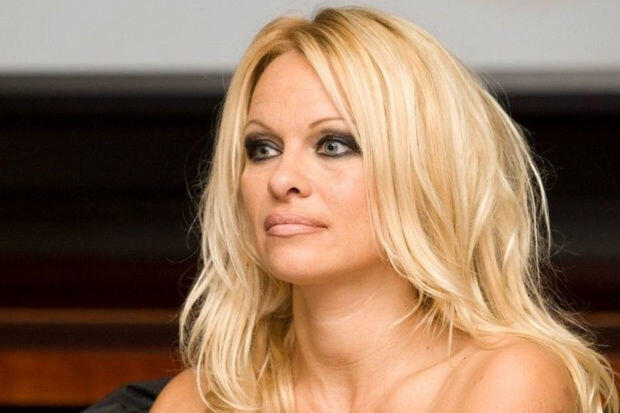 “Playboy”un modeli Pamela Anderson yeni fotosessiyada iştirak edib