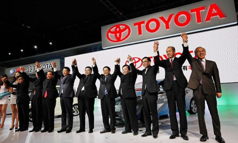 Yaponiyada "Toyota"nın 12 zavodu fəaliyyətini dayandırdı