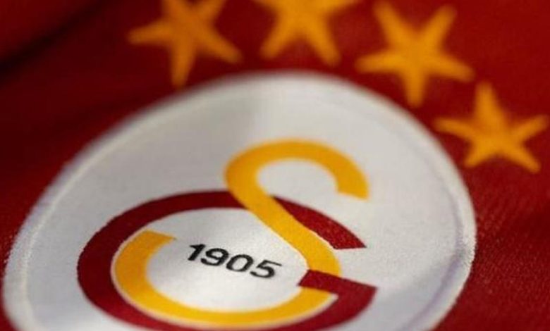 "Qalatasaray" Bundesliqa klubundan futbolçu transfer etdi