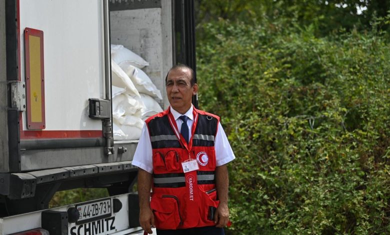 Qafar Əsgərzadə: “Ümid edirik ki, gətirdiyimiz ərzaq yükü tezliklə erməniəsilli sakinlərə çatdırılacaq”