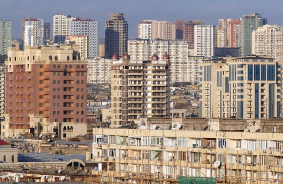 Qiymət baha, ev yox... - Bakıda oğlan tələbələrə niyə kirayə mənzil verilmir?