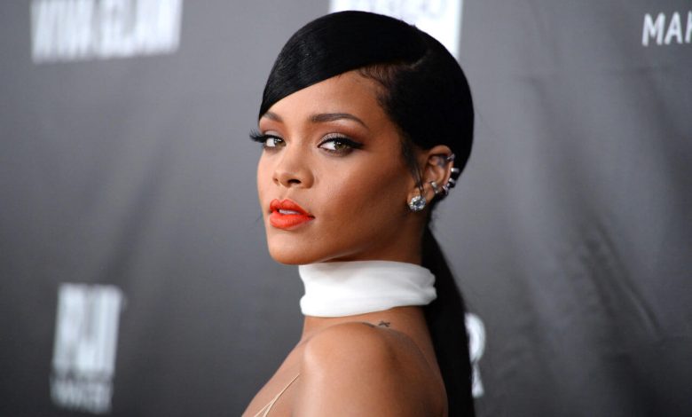 Rihanna bundan 32 milyon QAZANACAQ