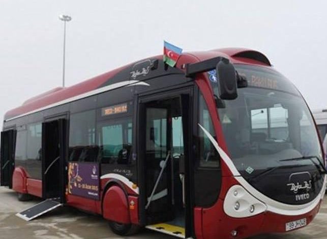 Bakıda sürücü sərnişinləri avtobusda qoyub getdi