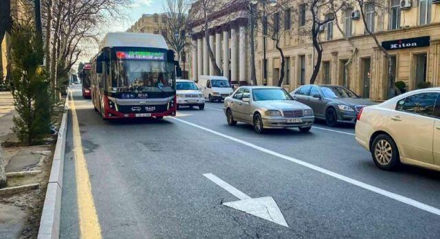 Avtobus zolağına daxil olan sürücülər 100 AZN cərimələnəcək