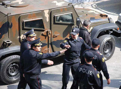 Bakıda polislərimiz bu silahla öldürülüb - FOTO