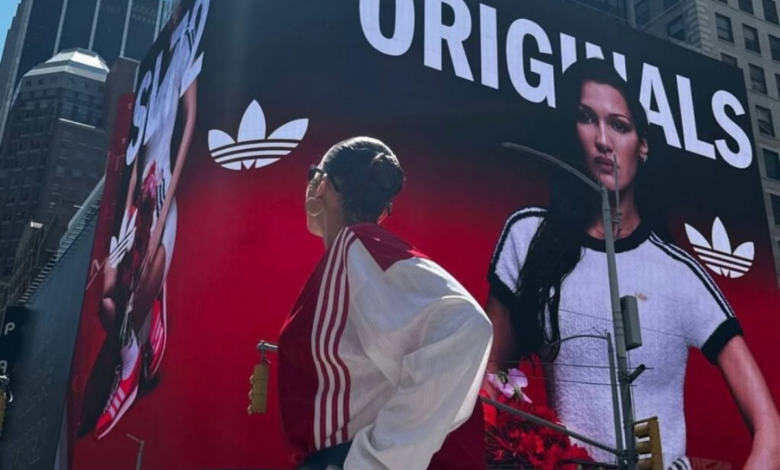 "Adidas" məşhur supermodeldən üzr istədi