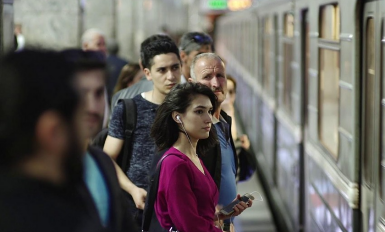 Bakı metrosunda nasazlıq: sərnişinlər düşürüldü