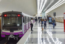 İşdən çıxarılan kanal rəhbəri metroda